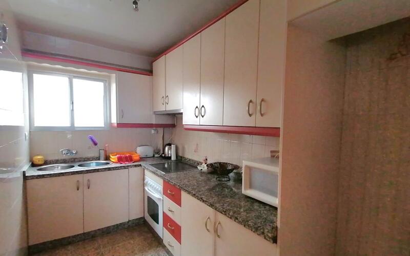 6 спальная комната городская тюрьма продается