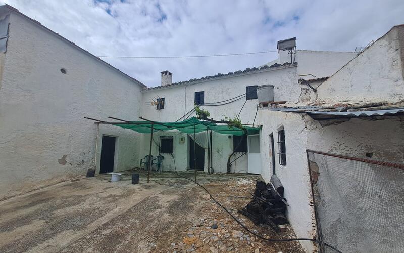 3 Cuarto Casa de Campo en venta