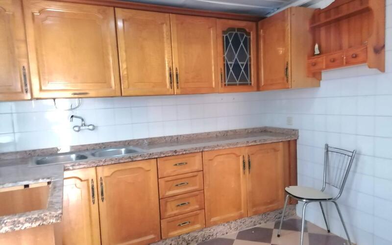 5 спальная комната городская тюрьма продается