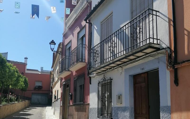 Townhouse for sale in Rute, Córdoba