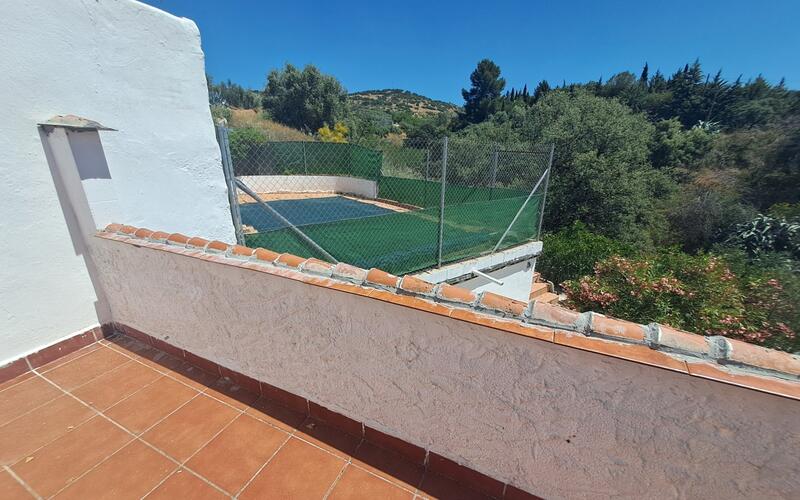 4 chambre Auberge à vendre