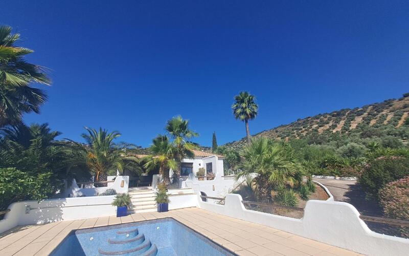 4 bedroom Country House for sale