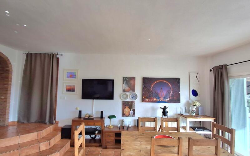 6 bedroom Commercial Property for sale