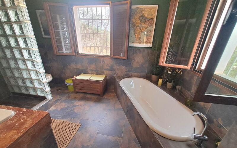 7 Cuarto Casa de Campo en venta