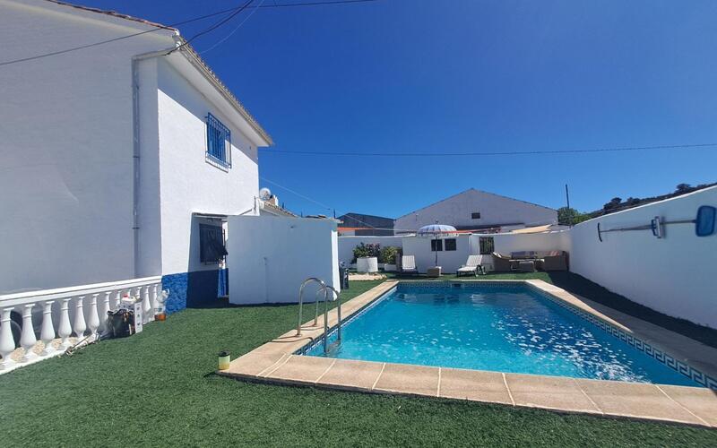 Commercial Property for sale in Alcala la Real, Jaén
