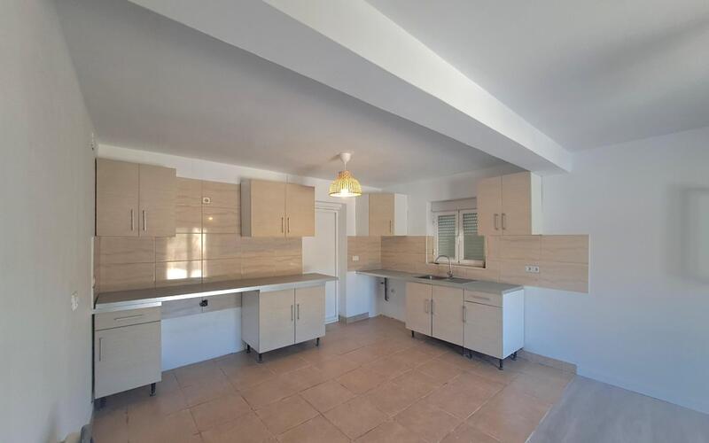 7 chambre Local Commercial à vendre
