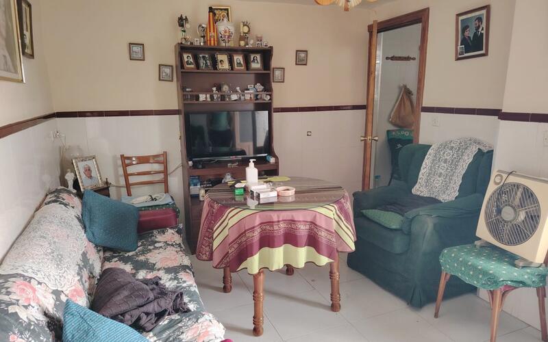 4 bedroom Townhouse for sale