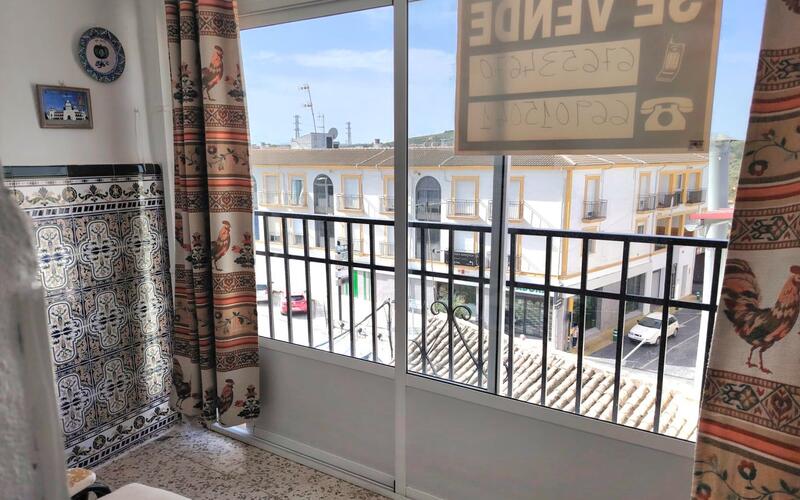 5 bedroom Townhouse for sale