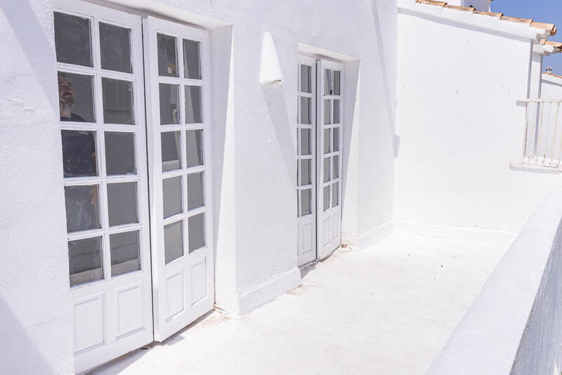2 bedroom Townhouse for sale