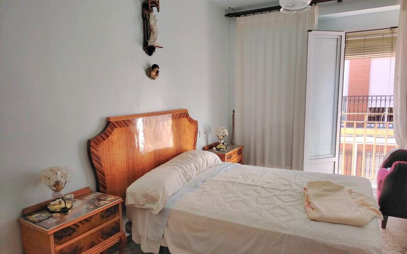 2 bedroom Townhouse for sale
