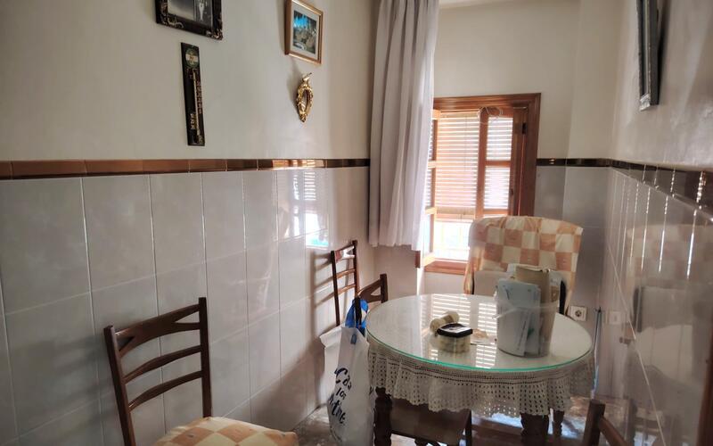 2 bedroom Townhouse for sale
