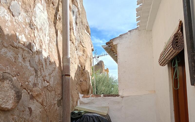 2 bedroom Townhouse for sale