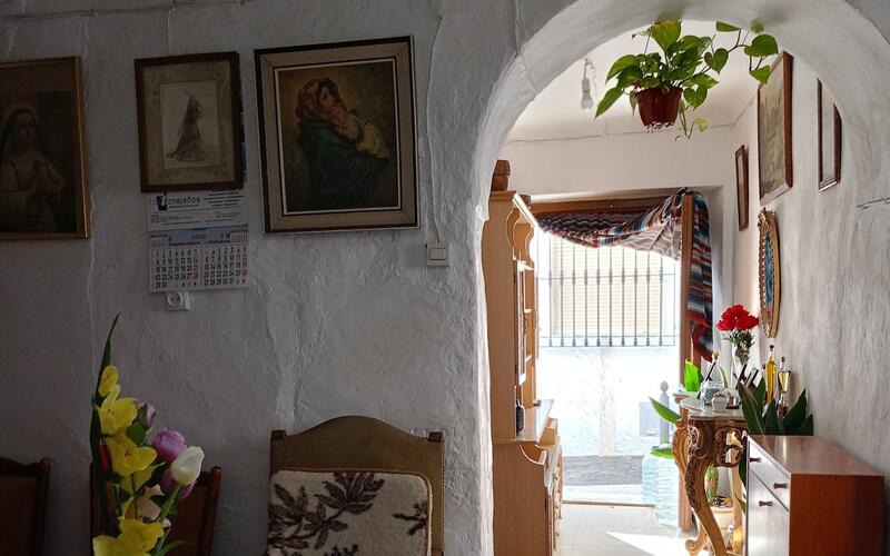 2 bedroom Townhouse for sale