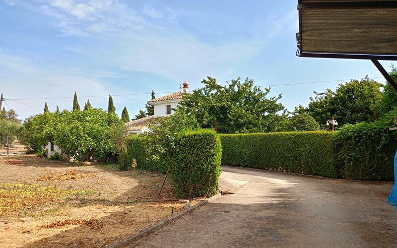 3 bedroom Country House for sale 3 bedroom Country House for sale