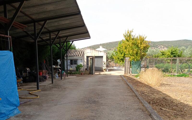 3 bedroom Country House for sale 3 bedroom Country House for sale