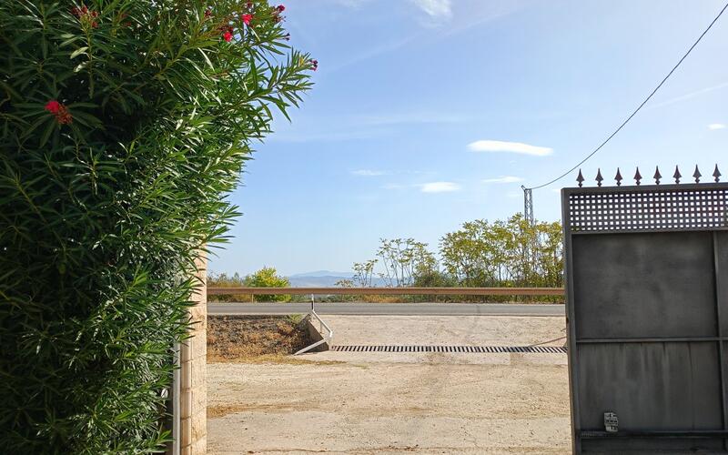 3 bedroom Country House for sale 3 bedroom Country House for sale