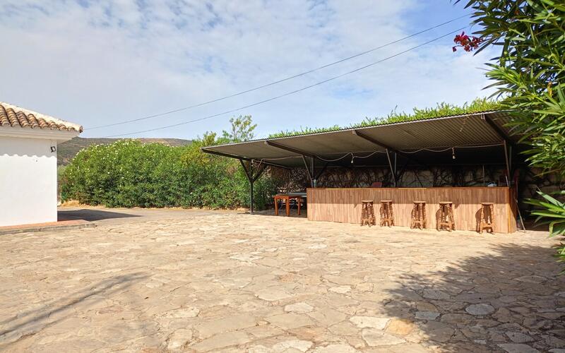 3 bedroom Country House for sale 3 bedroom Country House for sale