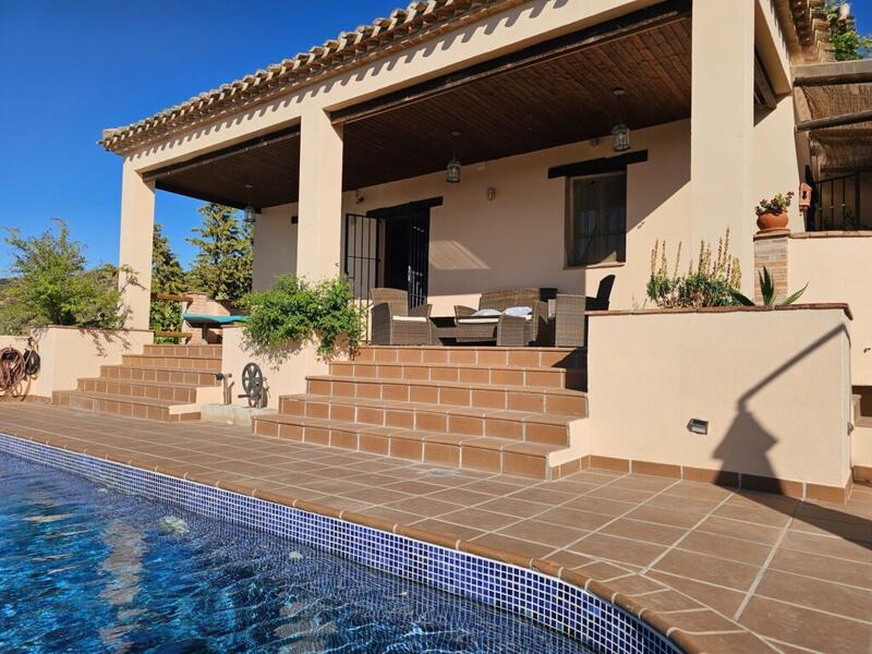 5 bedroom Commercial Property for sale