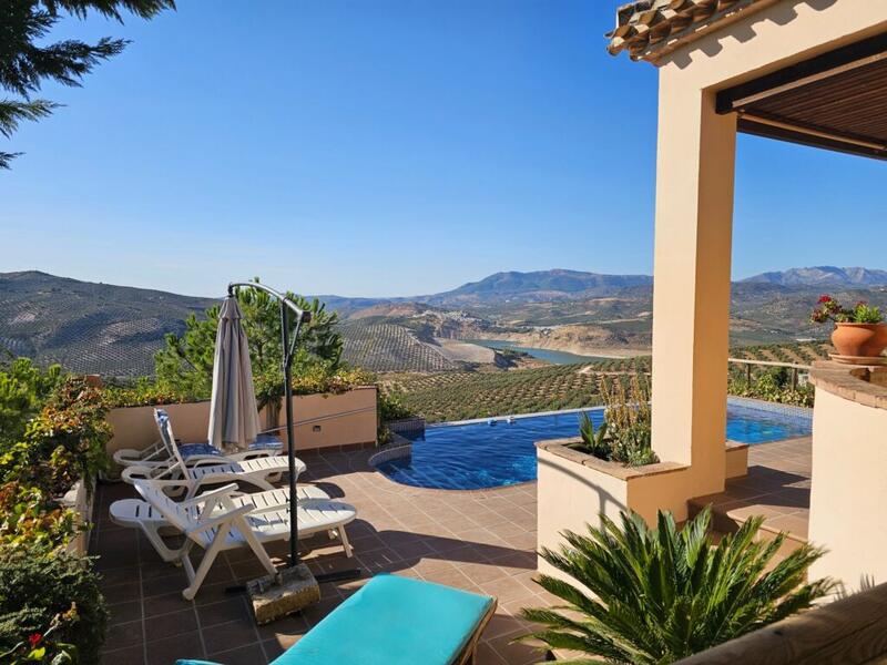 5 bedroom Commercial Property for sale