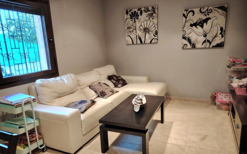 3 bedroom Townhouse for sale