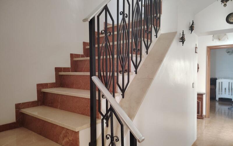 4 sovrum Radhus till salu 4 sovrum Radhus till salu