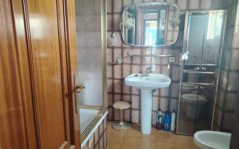 4 sovrum Radhus till salu 4 sovrum Radhus till salu