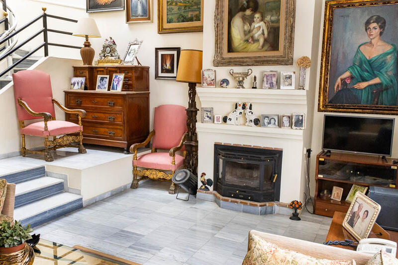 4 bedroom Townhouse for sale