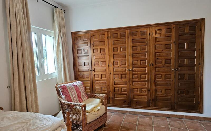 3 Schlafzimmer Landhaus zu verkaufen 3 Schlafzimmer Landhaus zu verkaufen