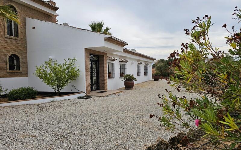 3 Schlafzimmer Landhaus zu verkaufen 3 Schlafzimmer Landhaus zu verkaufen