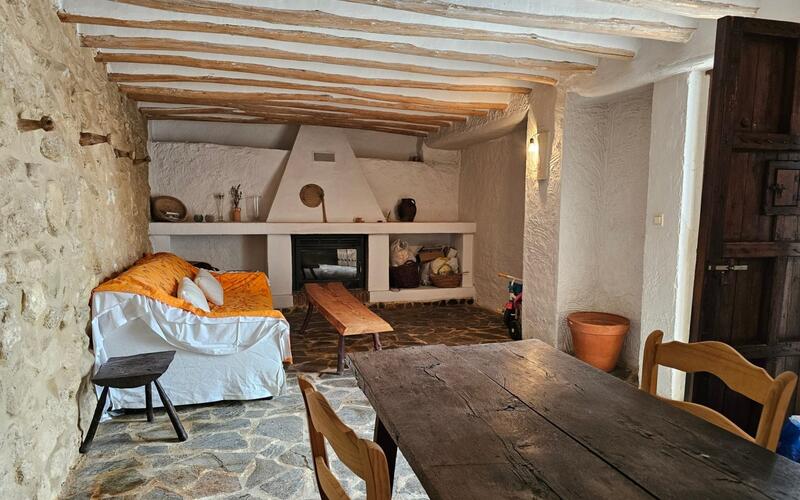 4 спальная комната Деревенский Дом продается 4 спальная комната Деревенский Дом продается