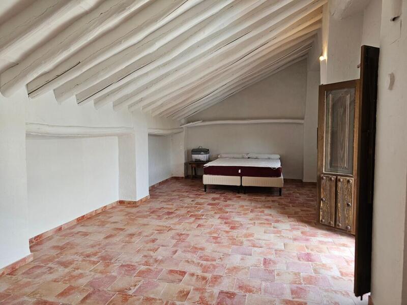 4 спальная комната Деревенский Дом продается 4 спальная комната Деревенский Дом продается