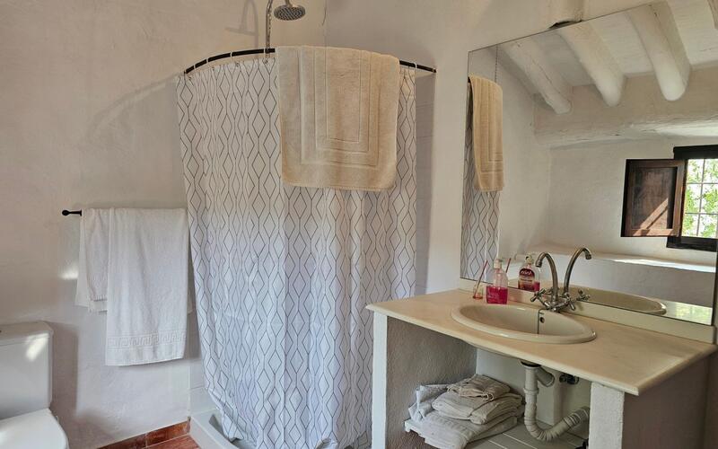 4 спальная комната Деревенский Дом продается 4 спальная комната Деревенский Дом продается