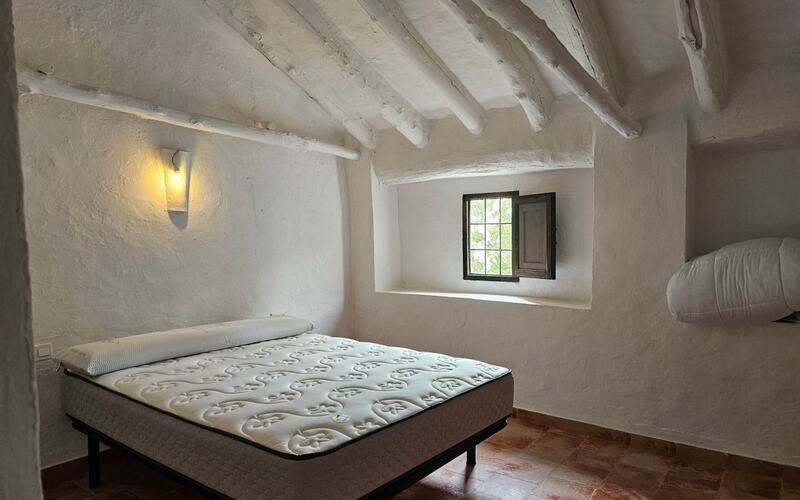 4 спальная комната Деревенский Дом продается 4 спальная комната Деревенский Дом продается