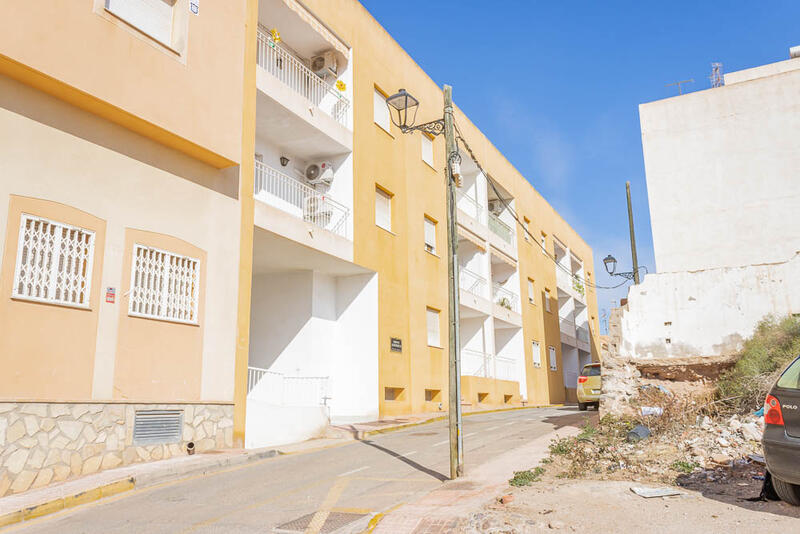 2 спальная комната квартира продается