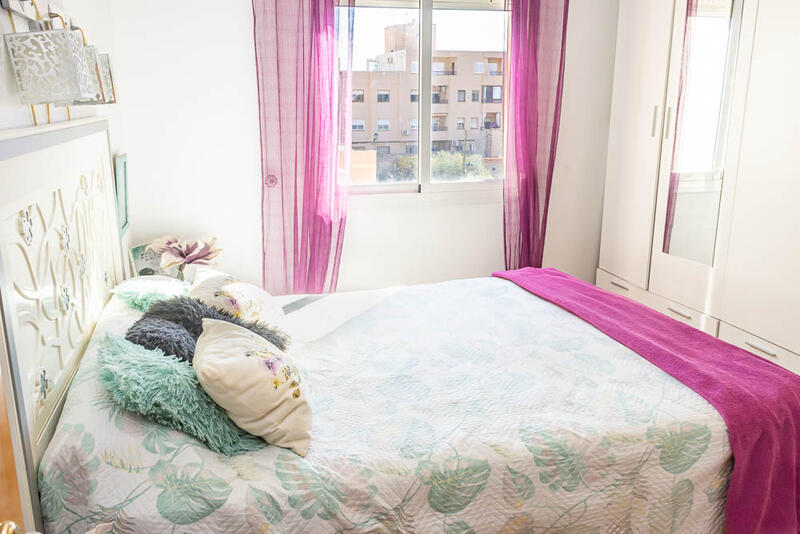 2 спальная комната квартира продается