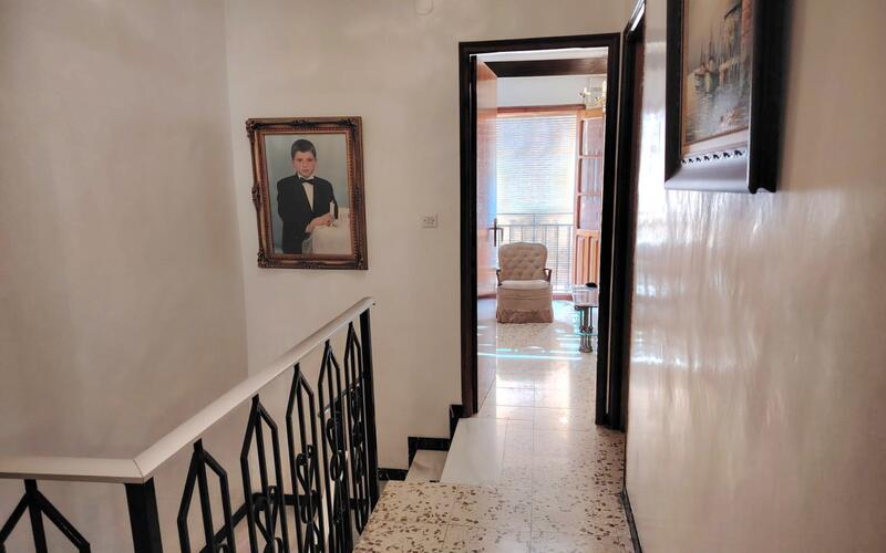 4 bedroom Townhouse for sale