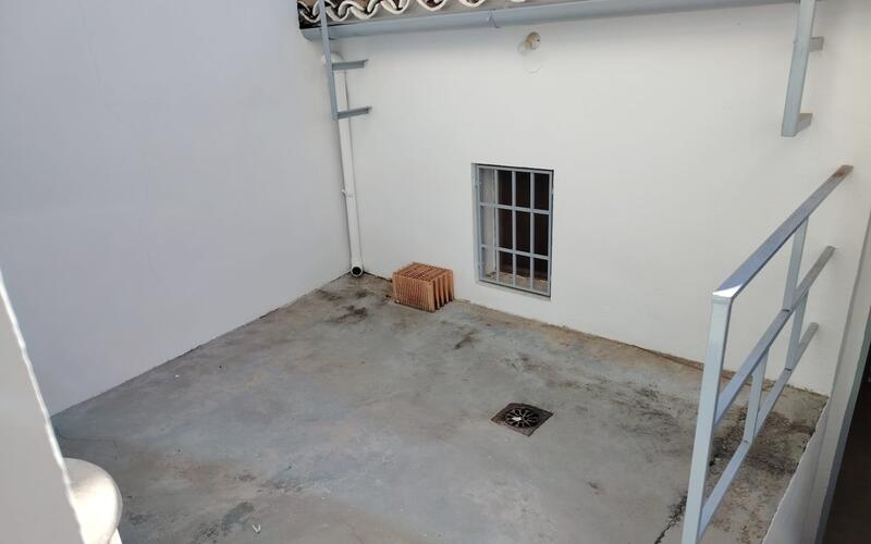 4 bedroom Townhouse for sale