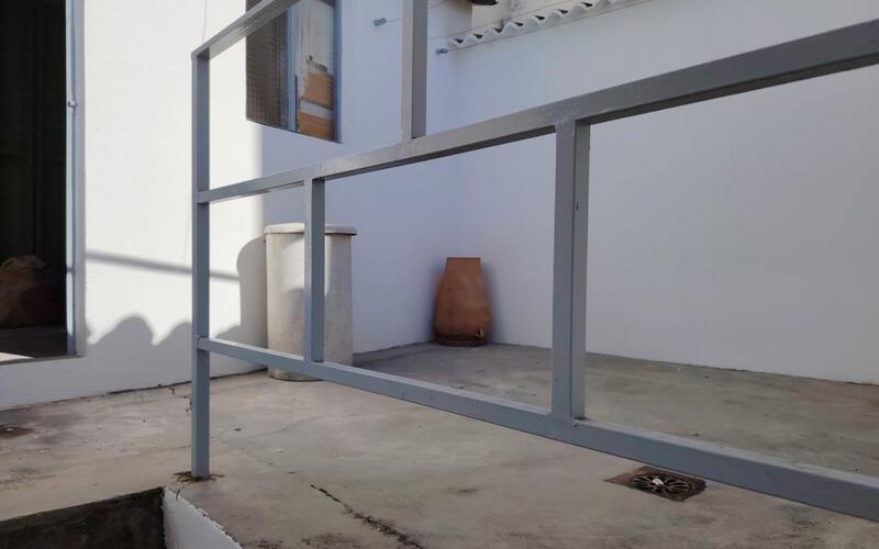 4 bedroom Townhouse for sale