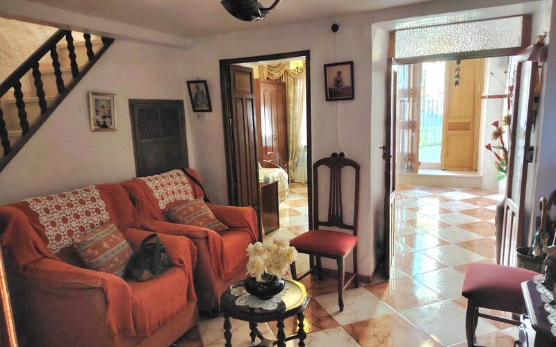 3 bedroom Townhouse for sale