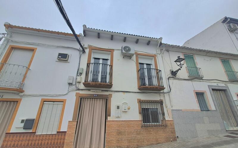 Radhus till salu i Cuevas de San Marcos, Málaga