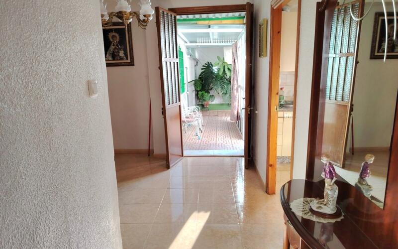 4 bedroom Townhouse for sale