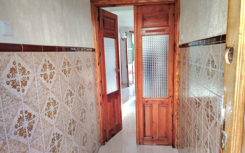 4 bedroom Townhouse for sale