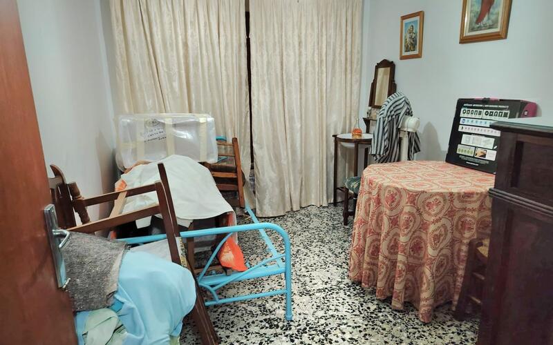 4 bedroom Townhouse for sale