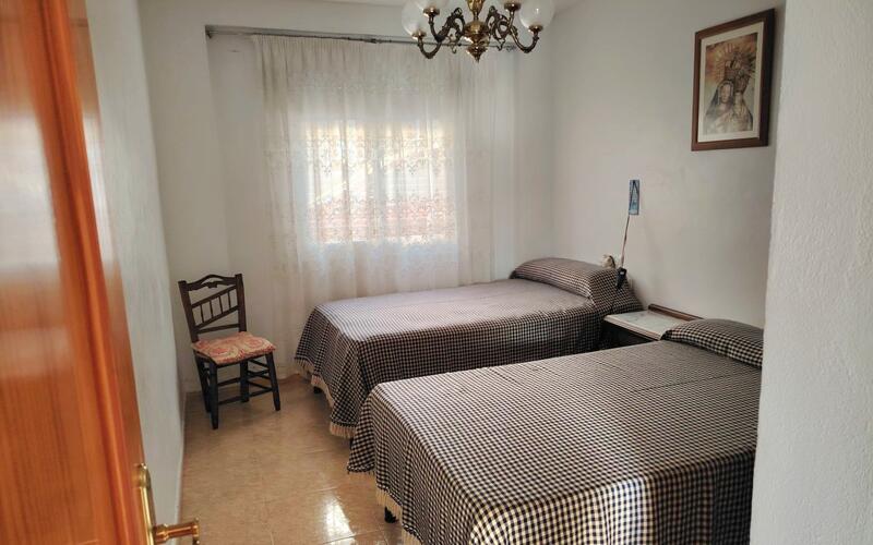 4 bedroom Townhouse for sale