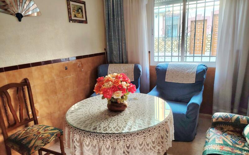 4 bedroom Townhouse for sale