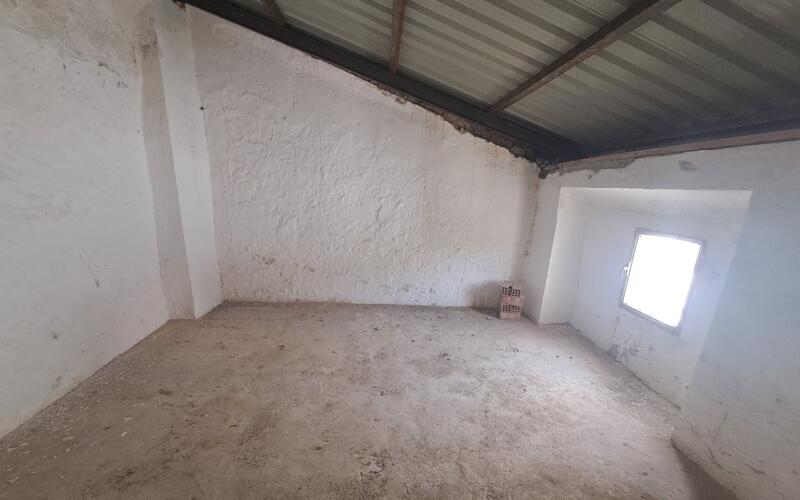 5 bedroom Country House for sale