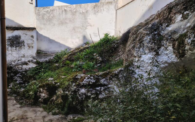 4 slaapkamer Gezinswoning Te koop 4 slaapkamer Gezinswoning Te koop