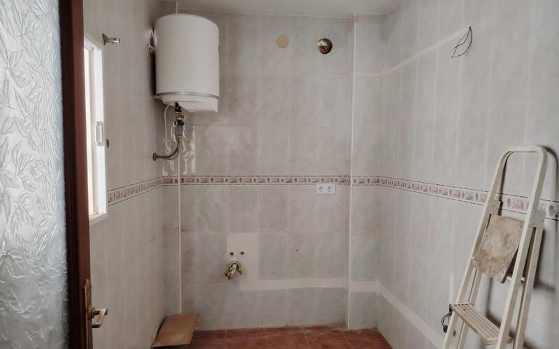 2 slaapkamer Gezinswoning Te koop