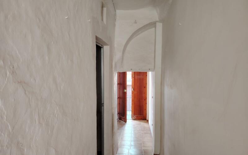 2 slaapkamer Gezinswoning Te koop