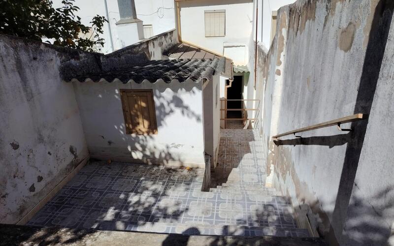 2 slaapkamer Gezinswoning Te koop